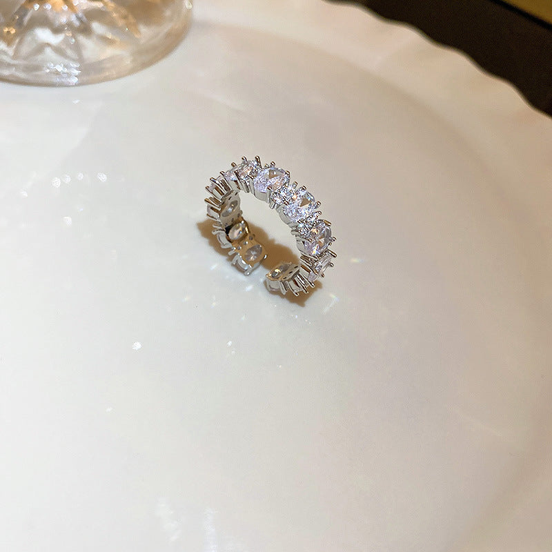 Anello regolabile da donna in zirconi quadrati con geometria in stile vintage, in rame con estetica retrò artistica