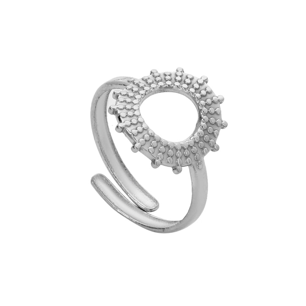Anello da donna regolabile geometrico minimalista in acciaio inossidabile con design cavo e finitura placcata