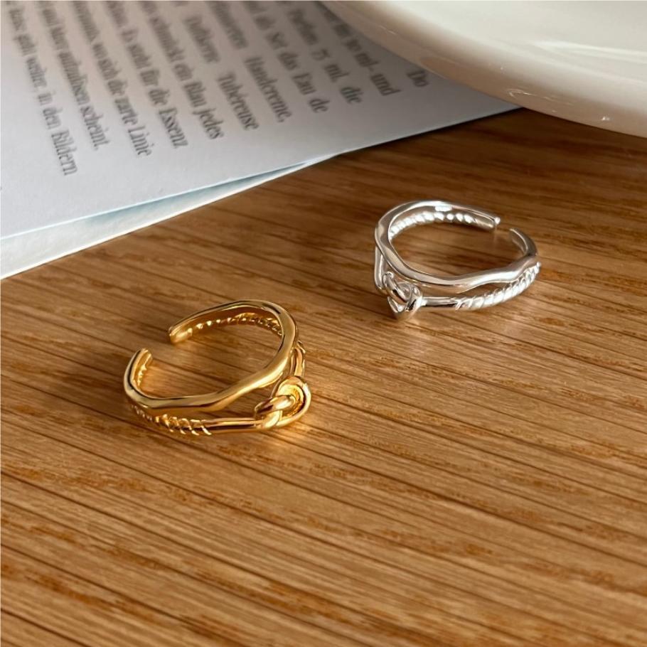 Sweet 925 Sterling Silver Heart Geometric Striped Twisted Knot Ring for Women