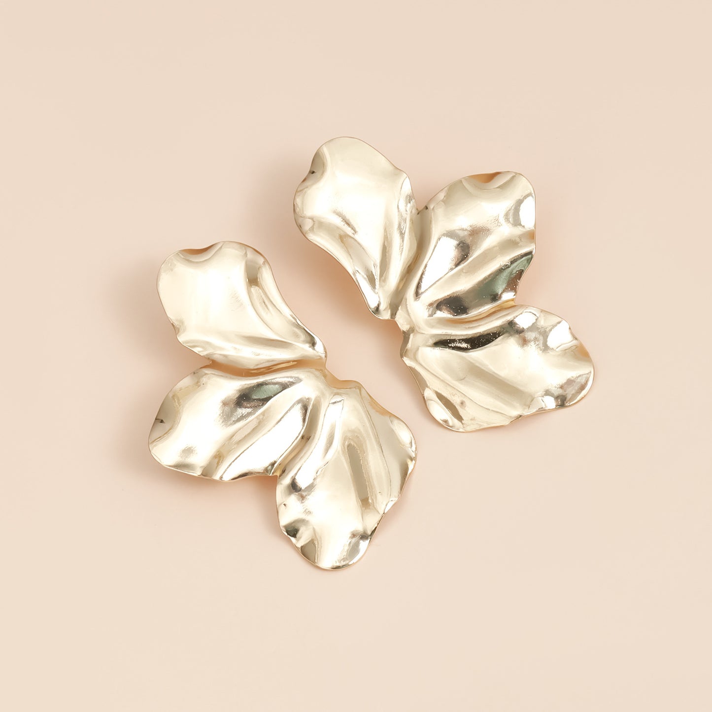 Vintage Geometric Zinc Alloy Earrings with Polished Leaf Design for Women