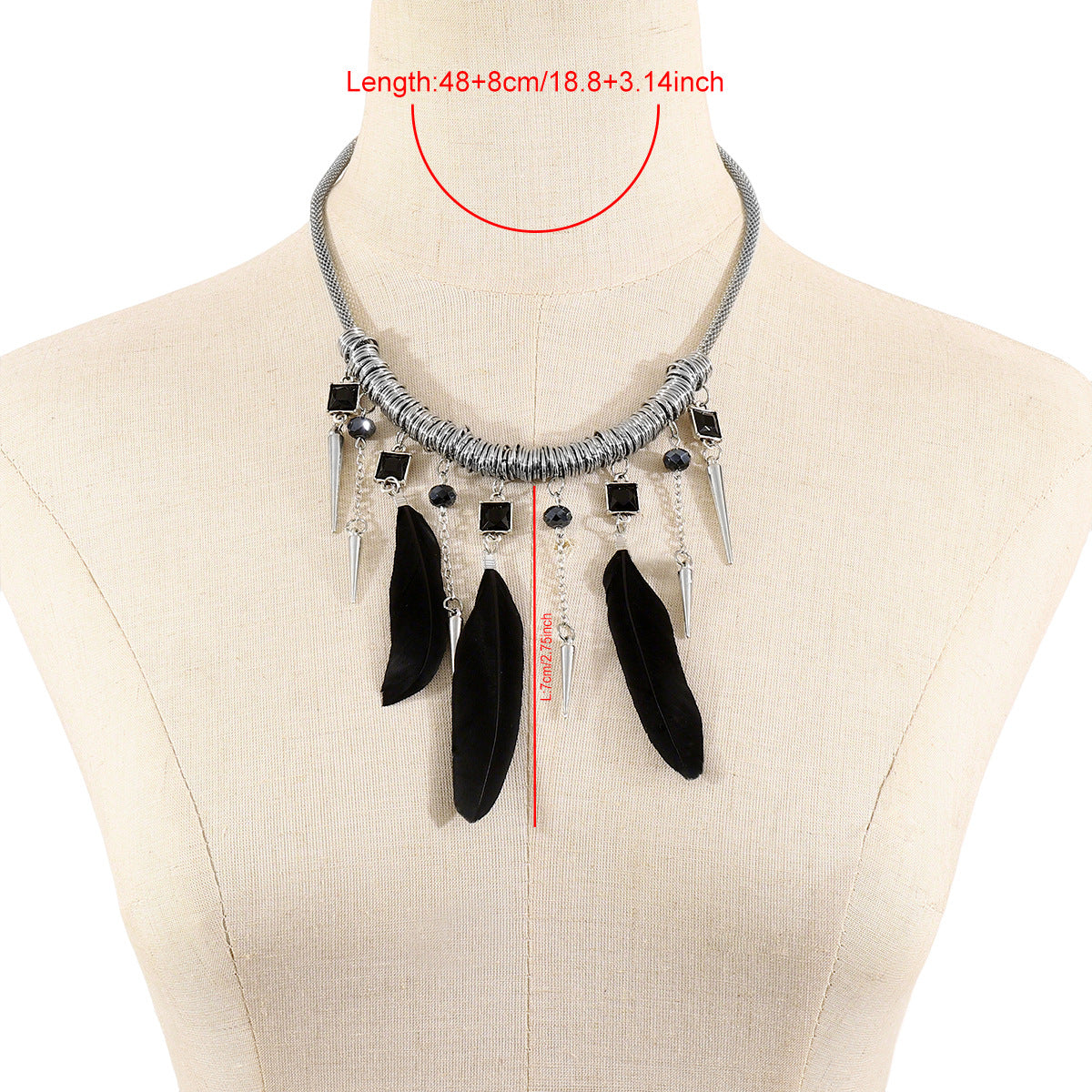 Collar con colgante de pluma estilo étnico vintage para mujer, con construcción de aleación de zinc y acabado chapado en cadena estándar