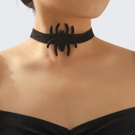 Gothic Halloween Spider Choker Necklace with Skull Hand Pendant in Fabric and Iron, Edgy Sweet Style Geometric Locket Chain for Women