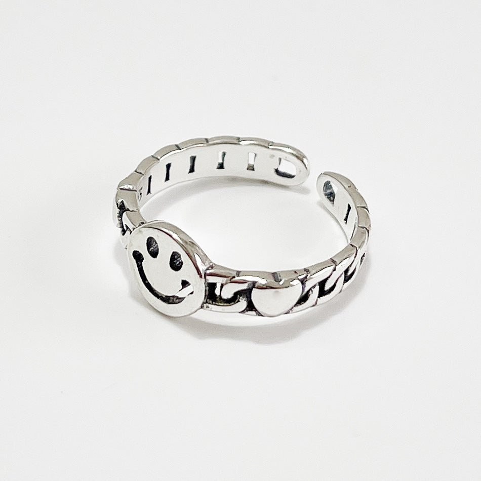 Anello da donna minimalista con lettera "Smile" in argento sterling 925
