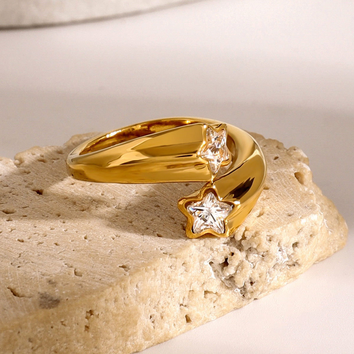 Minimalist Luxury Geometric Stainless Steel Plated Rhinestone Ring for Women