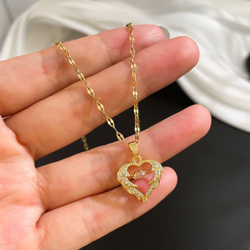 Cartoon Style Heart-Shaped Titanium Steel Necklace with Rhinestone Accents for Women and Men, Dainty Clavicle Chain