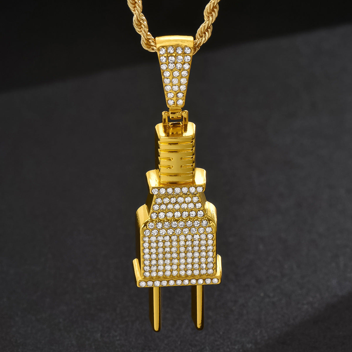 Collana con ciondolo a spina geometrica stile Hip Hop da uomo con struttura in lega di zinco e intarsi in strass su catena cubana