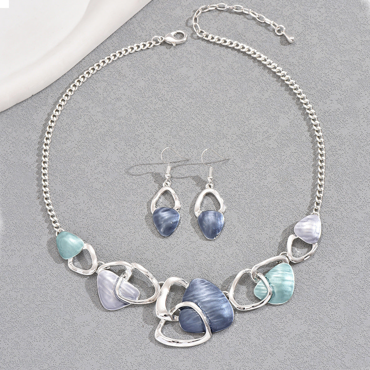 Fashionable OL Style Round Enamel Pendant Necklace and Stud Earrings Set for Women with Irregular Design and Clavicle Chain