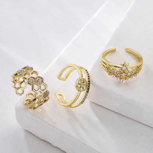 Geometric Hollow-Out Ring for Women Made of Copper with 18K Gold Plating and Zircon Inlay