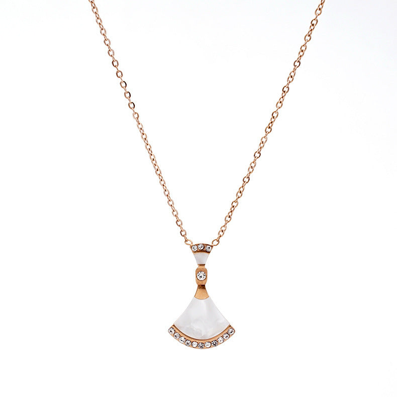 Minimalist Fan-Shaped Mother-of-Pearl Pendant Necklace for Women in Titanium Steel with Rose Gold Plating and O-Chain