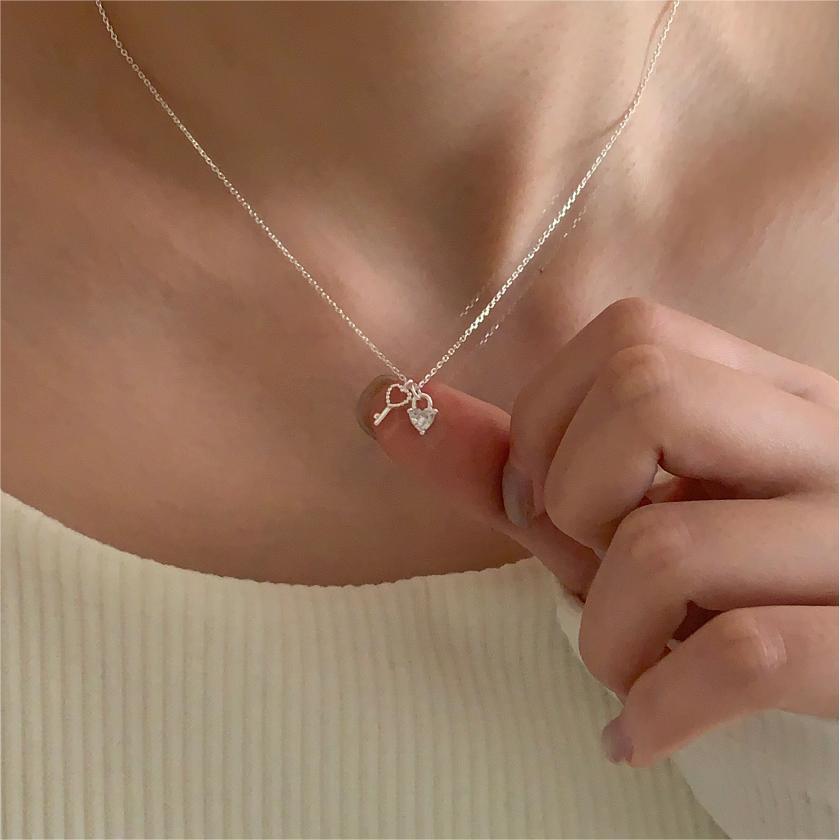 Minimalist Heart-Shaped 925 Sterling Silver Key Pendant Necklace with Rhinestone Inlay on Snake Chain for Women