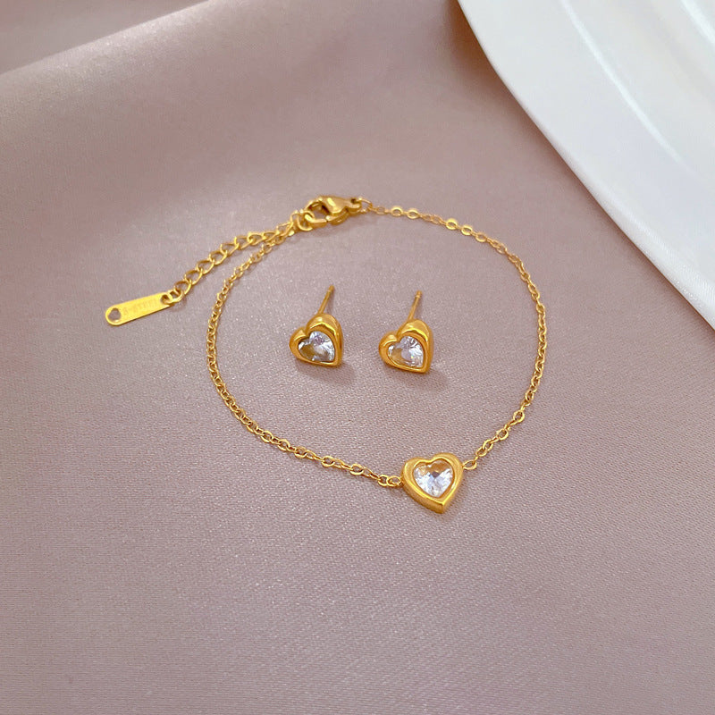 Cadena de mano ondulada de acero de titanio con corazón de diamantes de imitación bohemios vintage