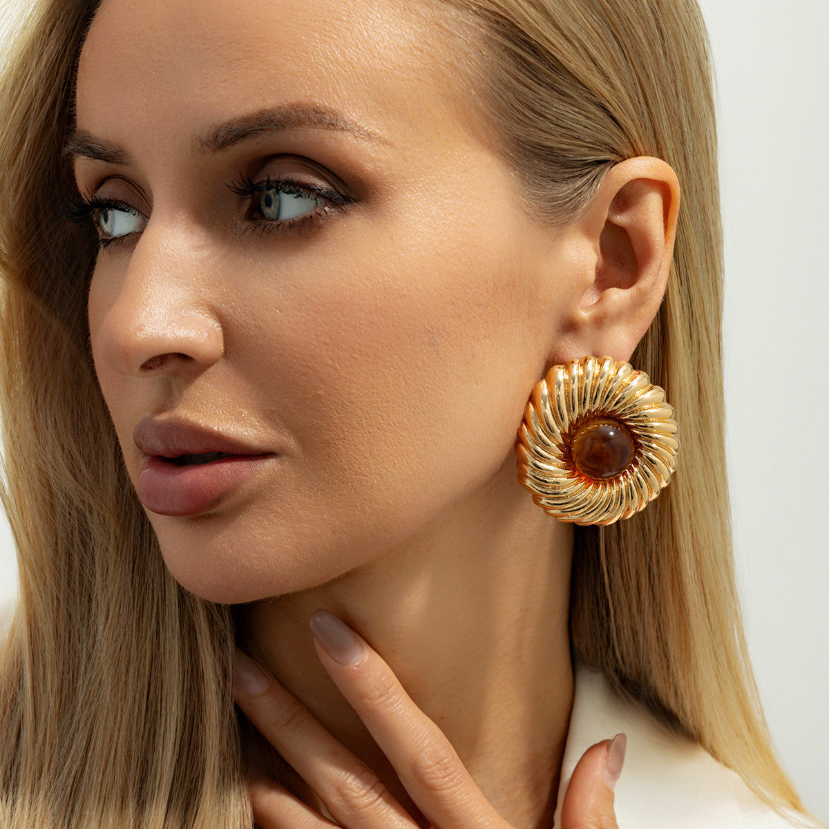 Minimalist Geometric Round Threaded Zinc Alloy Plated Earrings for Women