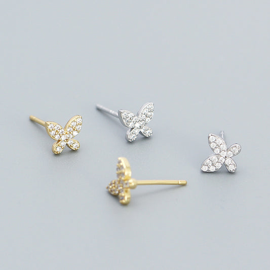 Orecchini a perno a forma di farfalla da donna in argento sterling con zirconi cubici colorati