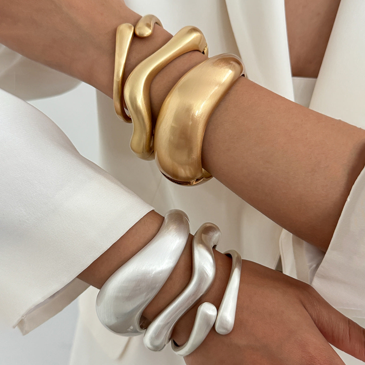 Minimalist Matte Plated Alloy Teardrop Oval Open Cuff Bracelet
