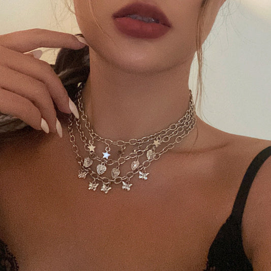 Collana con ciondolo a cuore e stella in stile punk per donna con catena in lega e finitura galvanizzata