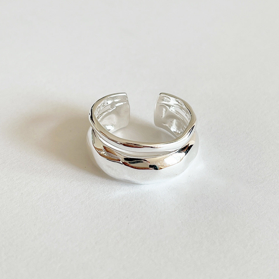 Anello da donna minimalista irregolare in argento a doppia trama, in argento sterling 925 con dettaglio di superficie concava-convessa