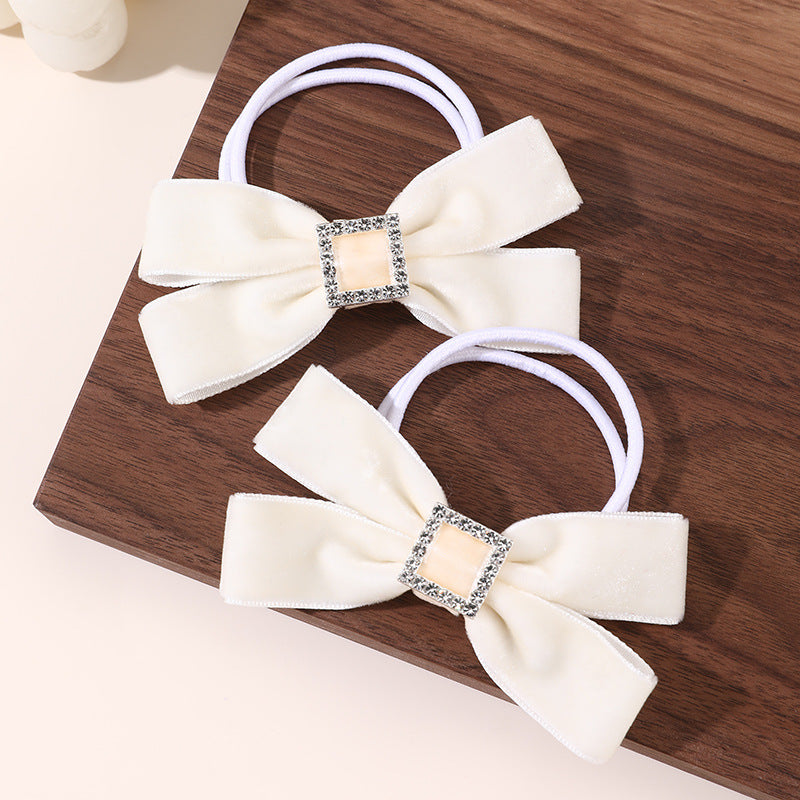 Natural Style Bow-Shaped Hair Clip for Girls with Ruffled and Mesh Details Made of Polyester Duckbill Clip