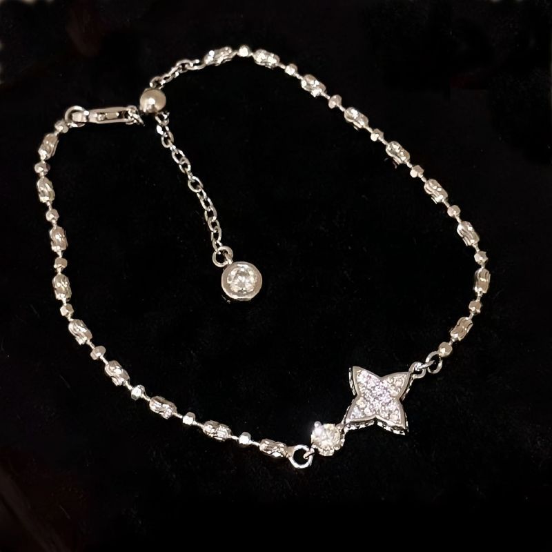 Elegant Luxury Floral Cubic Zirconia Inlaid Zinc Alloy Plated Bracelet for Women