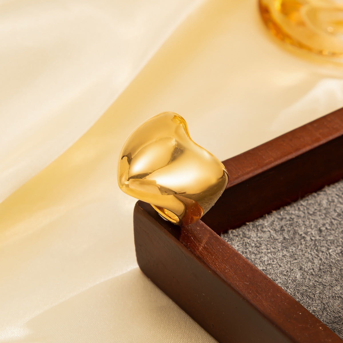 Minimalist Geometric Heart Teardrop Plated Stainless Steel Ring for Women