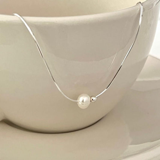 Minimalist Geometric Round Bead Necklace in 925 Sterling Silver with Pearl Accents