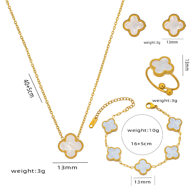 Set di Collane da Donna Minimaliste di Lusso con Cuore e Forme Geometriche in Acciaio al Titanio, Placcate Oro e con Catena a O