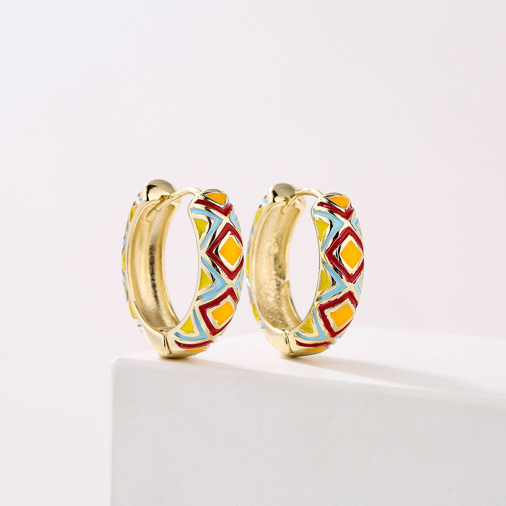 Orecchini a Cerchio Geometrici Minimalisti Retrò da Donna in Ottone Placcato Oro 18K con Finitura Smaltata