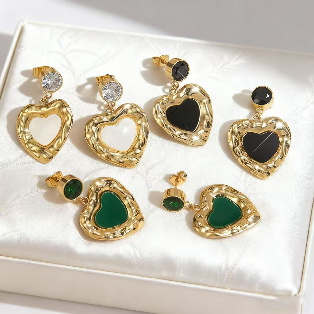 Orecchini Vintage a Cuore in Acciaio Inossidabile