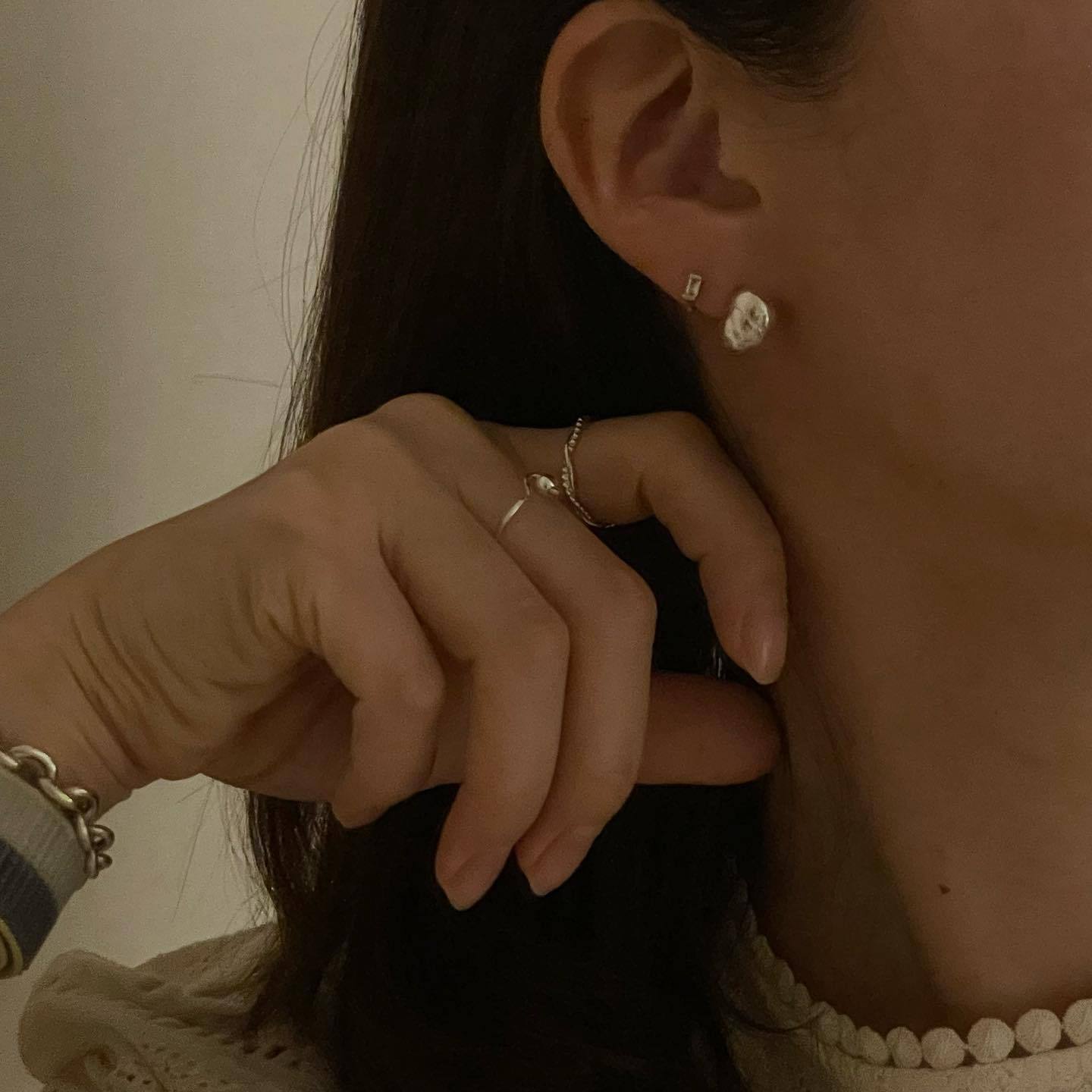 Minimalist Horn-Shaped 925 Sterling Silver Stud Earrings with Beveled Geometric Texture and Gold Plating
