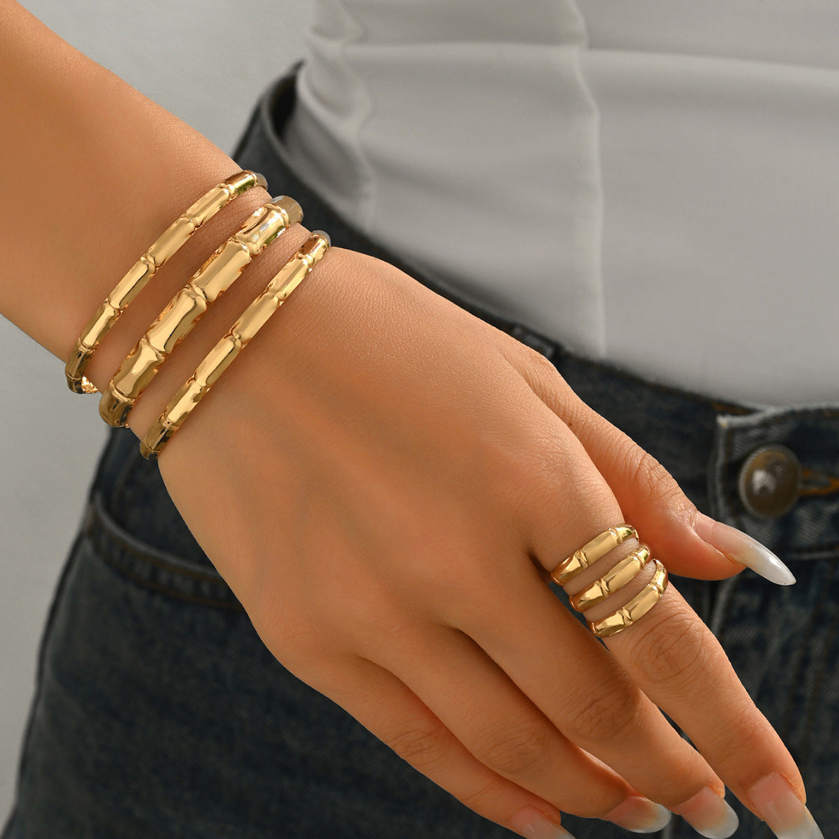 Conjunto de brazaletes abiertos elegantes estilo bambú minimalista con baño de rodio para mujer