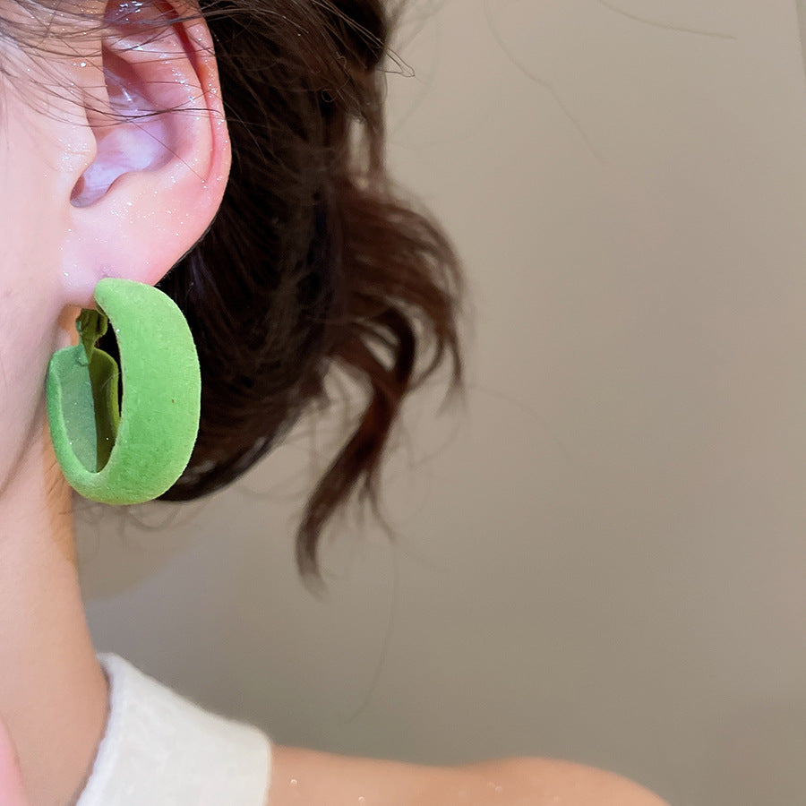 Pendientes de aro geométricos flocados para mujer con postes de plata de ley 925, acabado galvanizado, joyería de moda informal y apropiada para la oficina