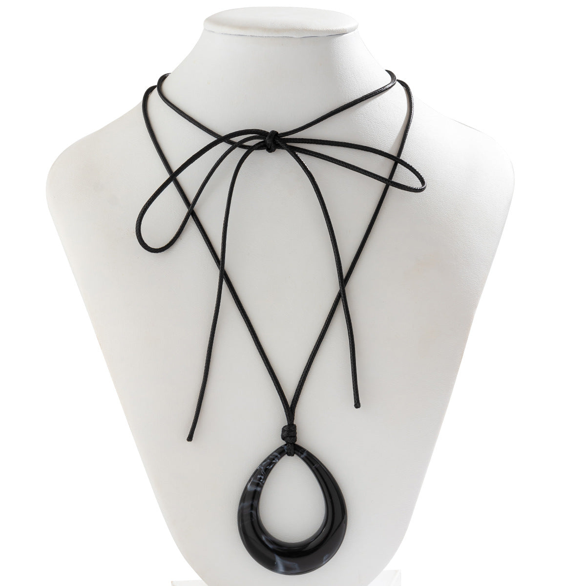 Bohemian Vintage Teardrop Shell Heart Pendant Choker Necklace for Women