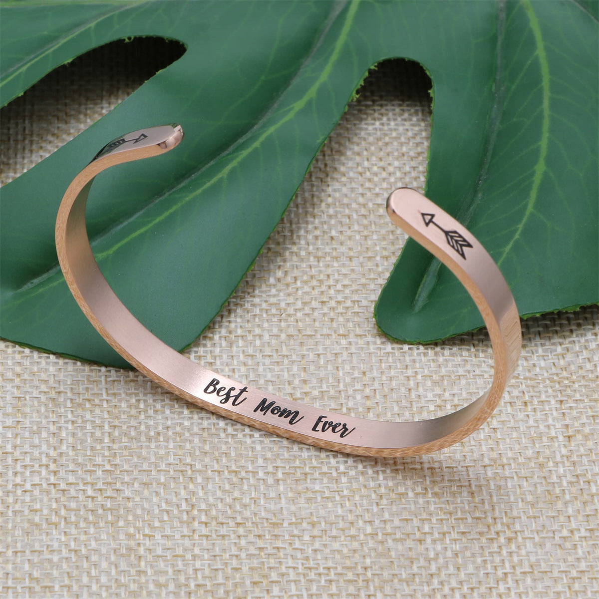 Pulsera de acero inoxidable de moda para mujer con acabado chapado, regalo ideal de Navidad, cumpleaños, Acción de Gracias para mamá