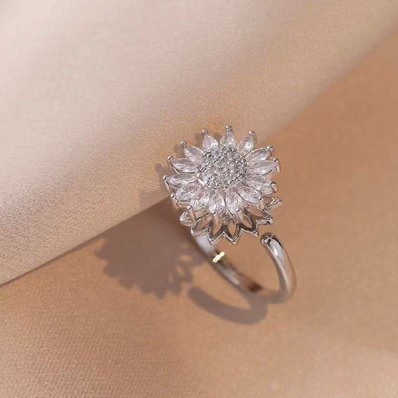 Luxury Minimalist Adjustable Open Ring for Women with Gold-Plated Copper Band and Zircon Stone Accent in Heart and Floral Shape