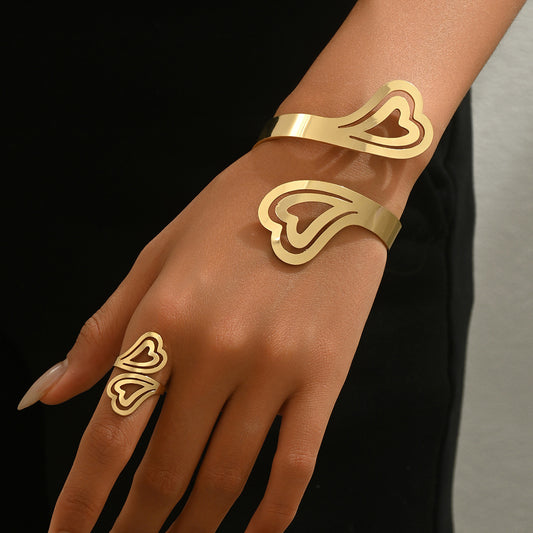 Fashion 18K Gold Plated Heart Design Zinc Alloy Bracelet and Ring Set for Women