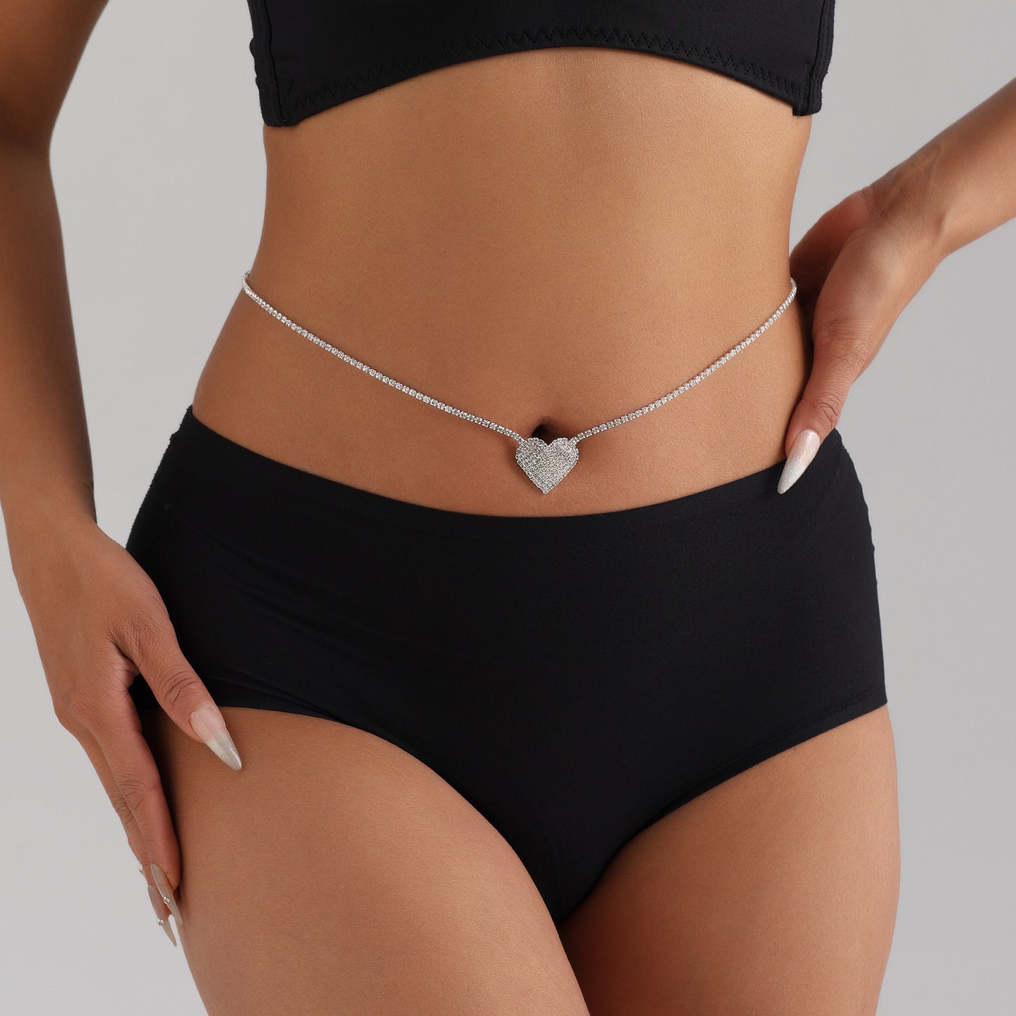 Cadena corporal de diamantes de imitación con forma de corazón estilo punk para mujer con cadena de metal y diseño minimalista