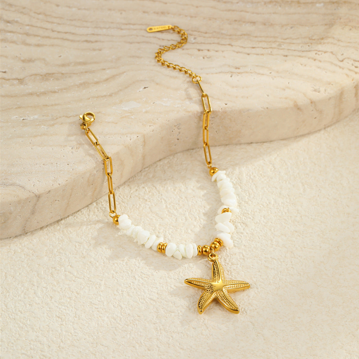 Fashionable Ocean-Inspired Shell and Starfish Pendant Necklace in Titanium Steel with 18K Gold Plating for Women