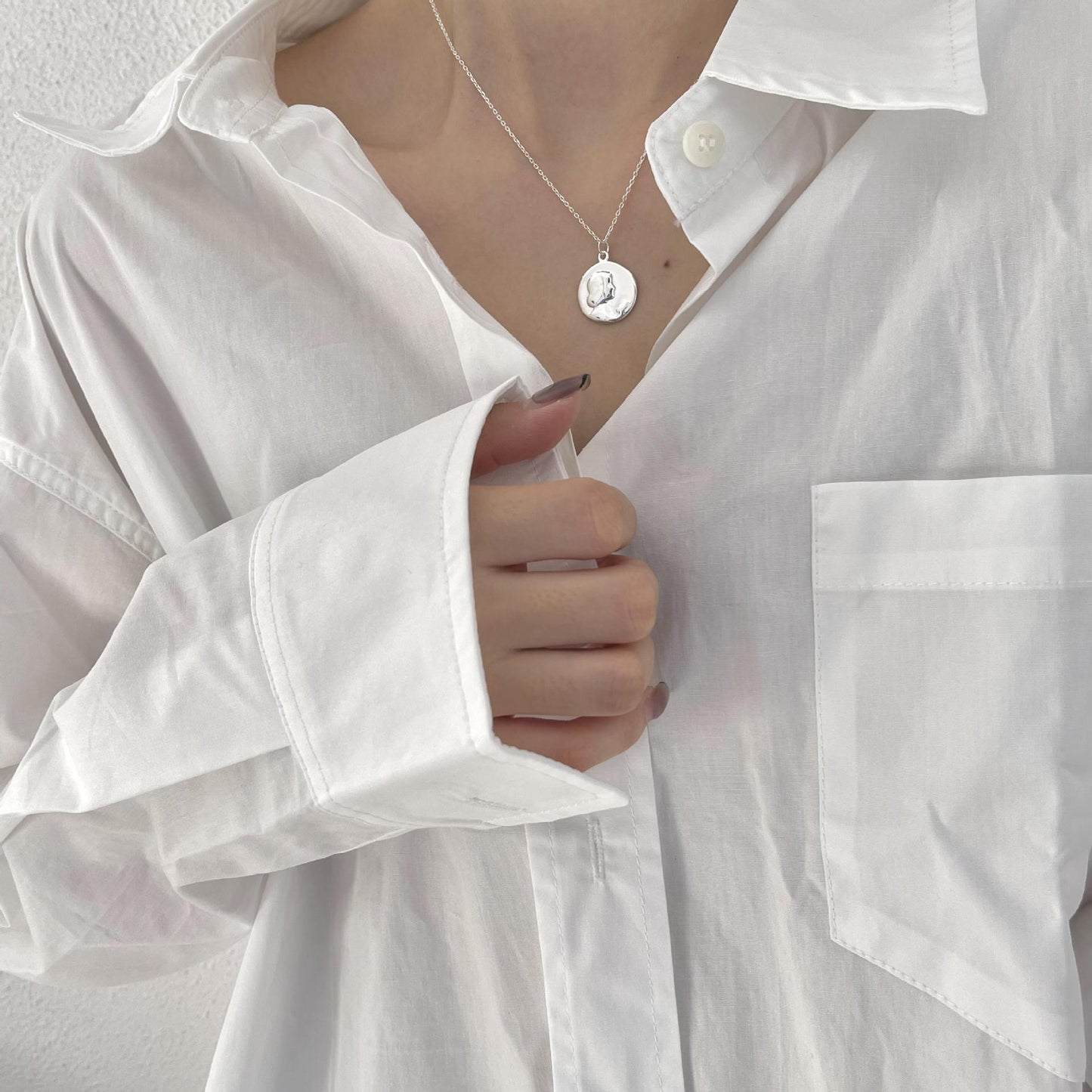 Collana a Moneta Minimalista Geometrica Angelo in Argento Sterling 925 con Finitura Placcata Oro