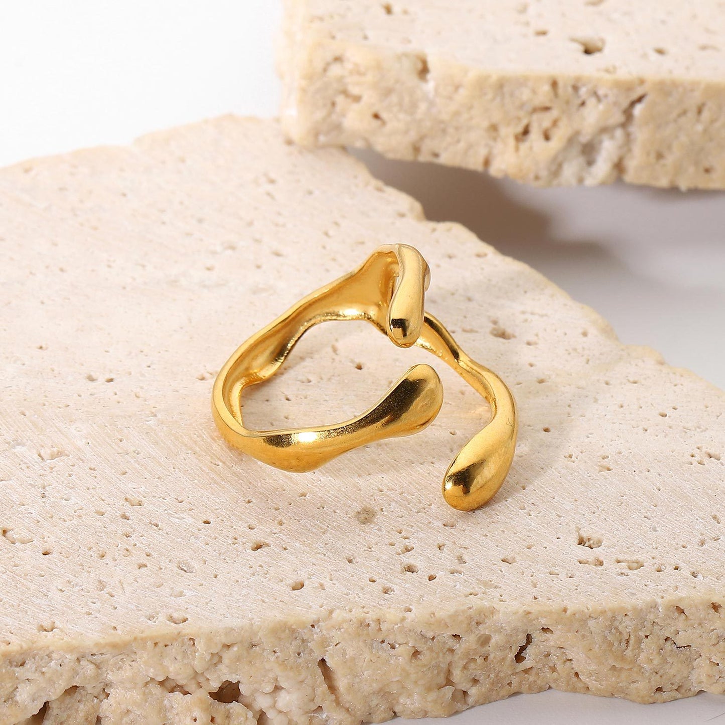 Anillo abierto con textura cruzada irregular geométrica de moda, joyería de acero inoxidable chapado en oro de 18 quilates para mujer