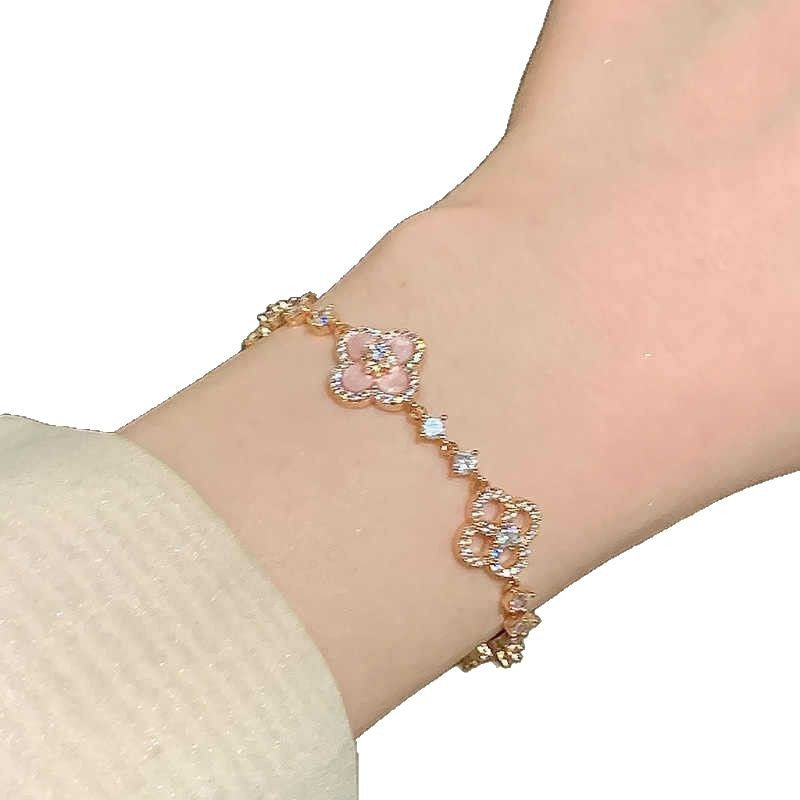 Sweet Elegant Geometric Floral Cubic Zirconia Inlay Brass Bracelet for Women