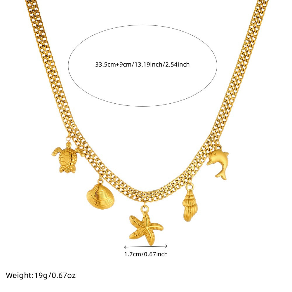 Collar con Colgante de Estrella de Mar y Tortuga con Temática Marina de Moda en Acero Inoxidable con Baño de Oro en Cadena de Serpiente para Mujer