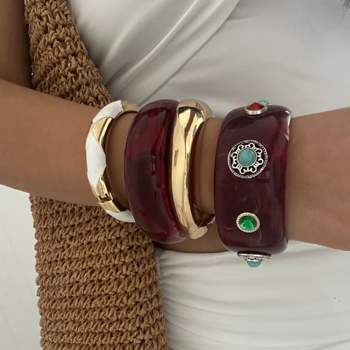 Ethnic Geometric Round Floral Acrylic Bracelet with Rhinestone and Turquoise Inlay Plated Finish