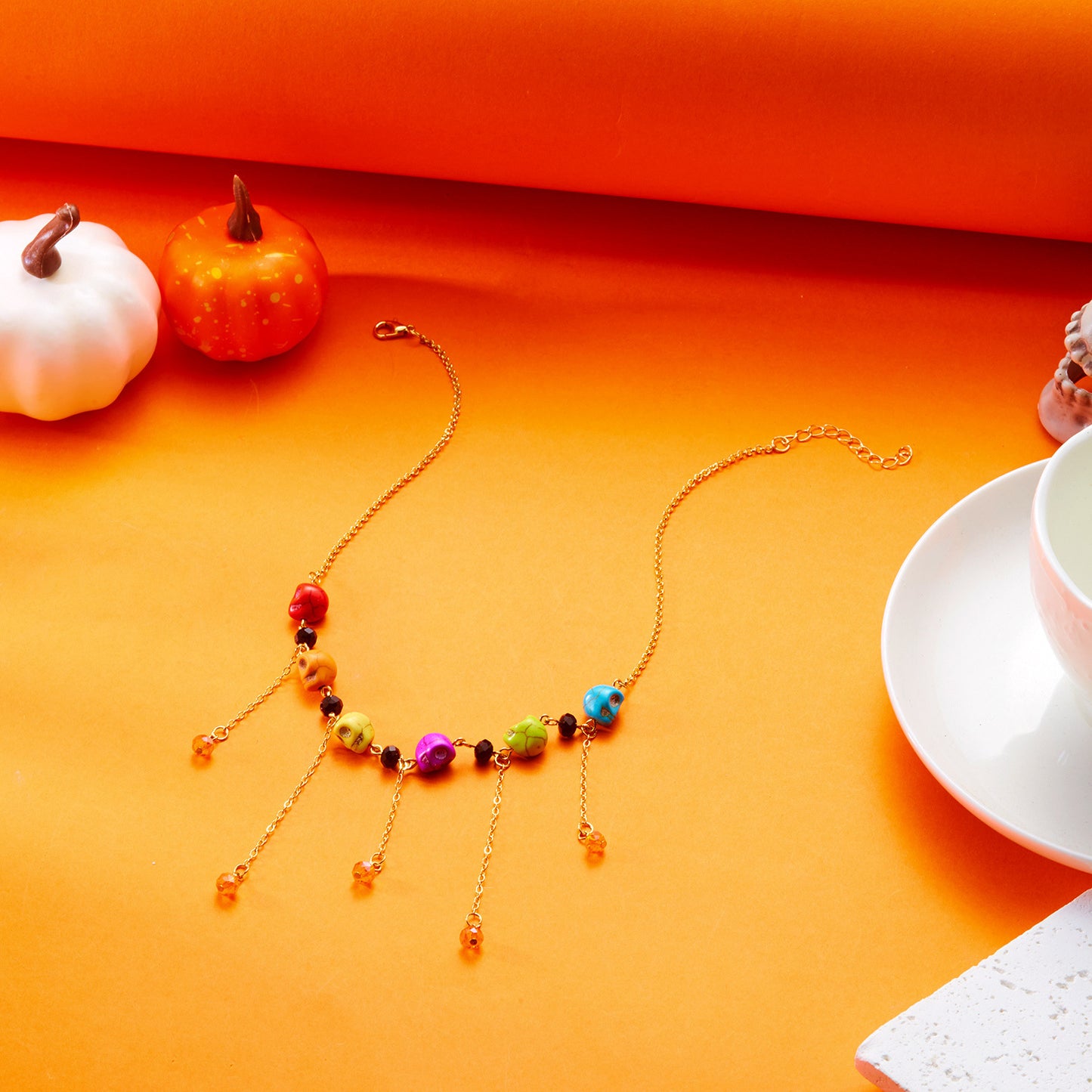 Dulce y Atrevido Collar con Colgante de Halloween con Calabaza de Aleación, Fantasma, Sombrero de Bruja, Borla, Calavera, Mano y Araña en Cadena Estándar