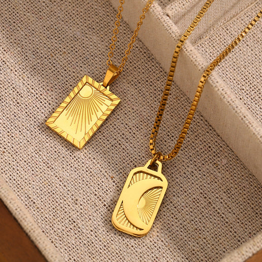 Collana Pendente Luna e Sole Geometrici da Donna in Acciaio Inossidabile con Placcatura in Oro 18K Catena Box