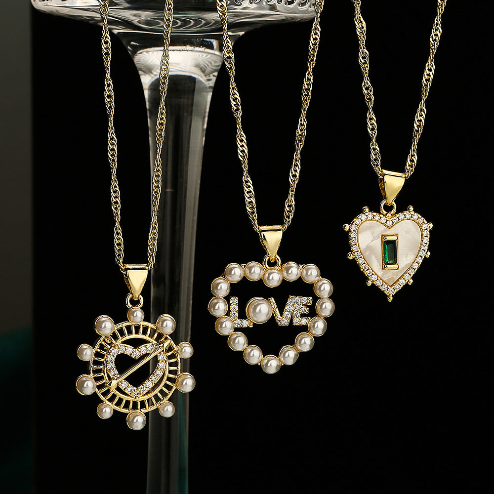 Collana Pendente a Cuore Minimalista in Rame con Zirconi e Perle per Donna