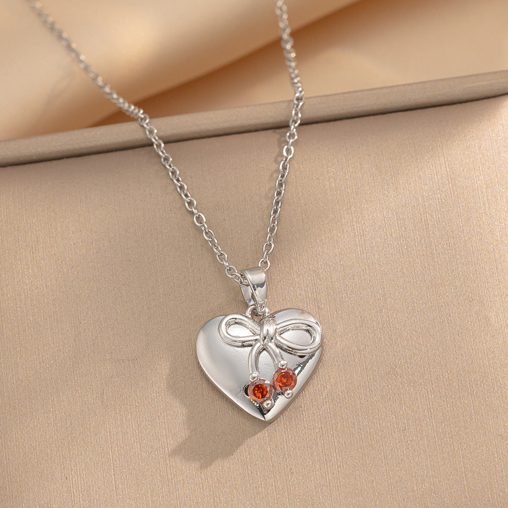 Collana Minimalista a Cuore in Acciaio al Titanio con Ciondolo a Ciliegia Rossa, Catena a Serpente Placcata Sottovuoto per Donna