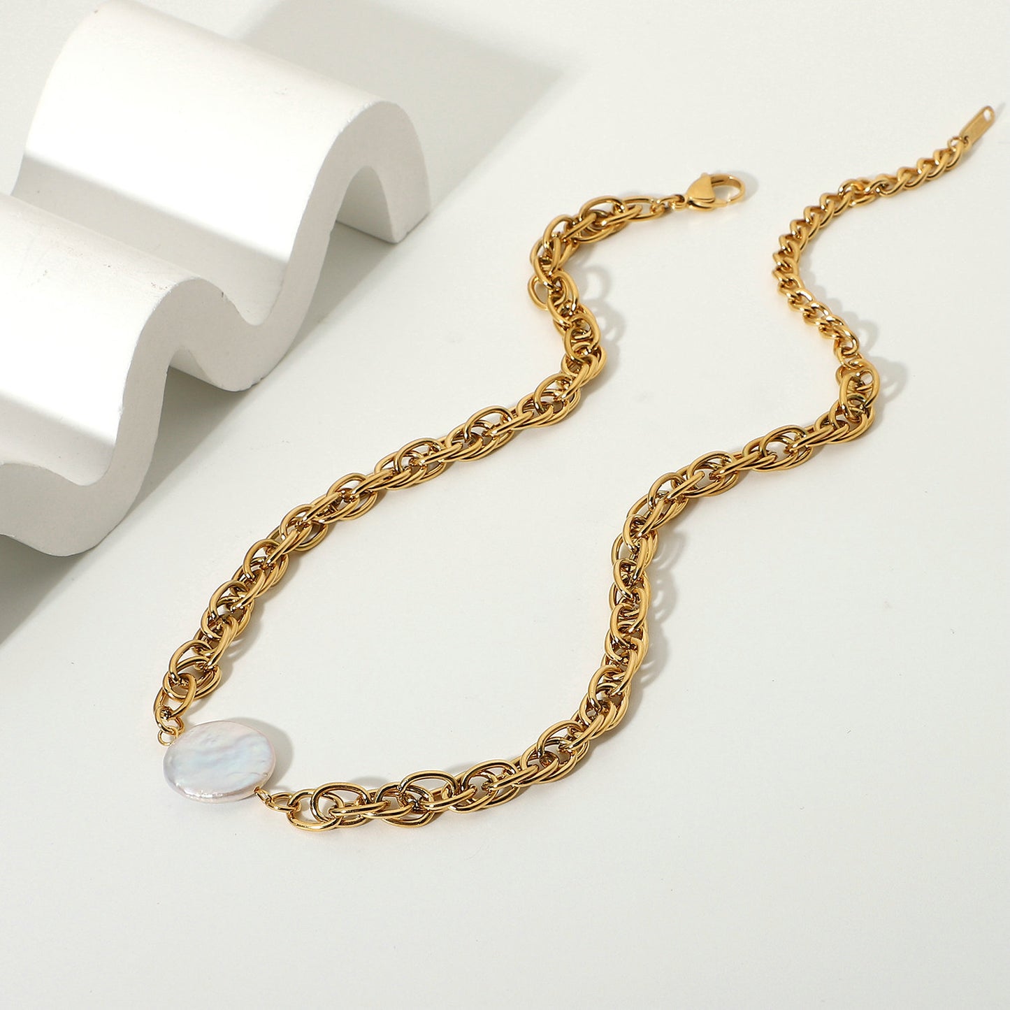 Fashionable Ins Style Geometric 18K Gold Plated Stainless Steel Multi-Layer Twisted Chain Pearl Necklace for Women