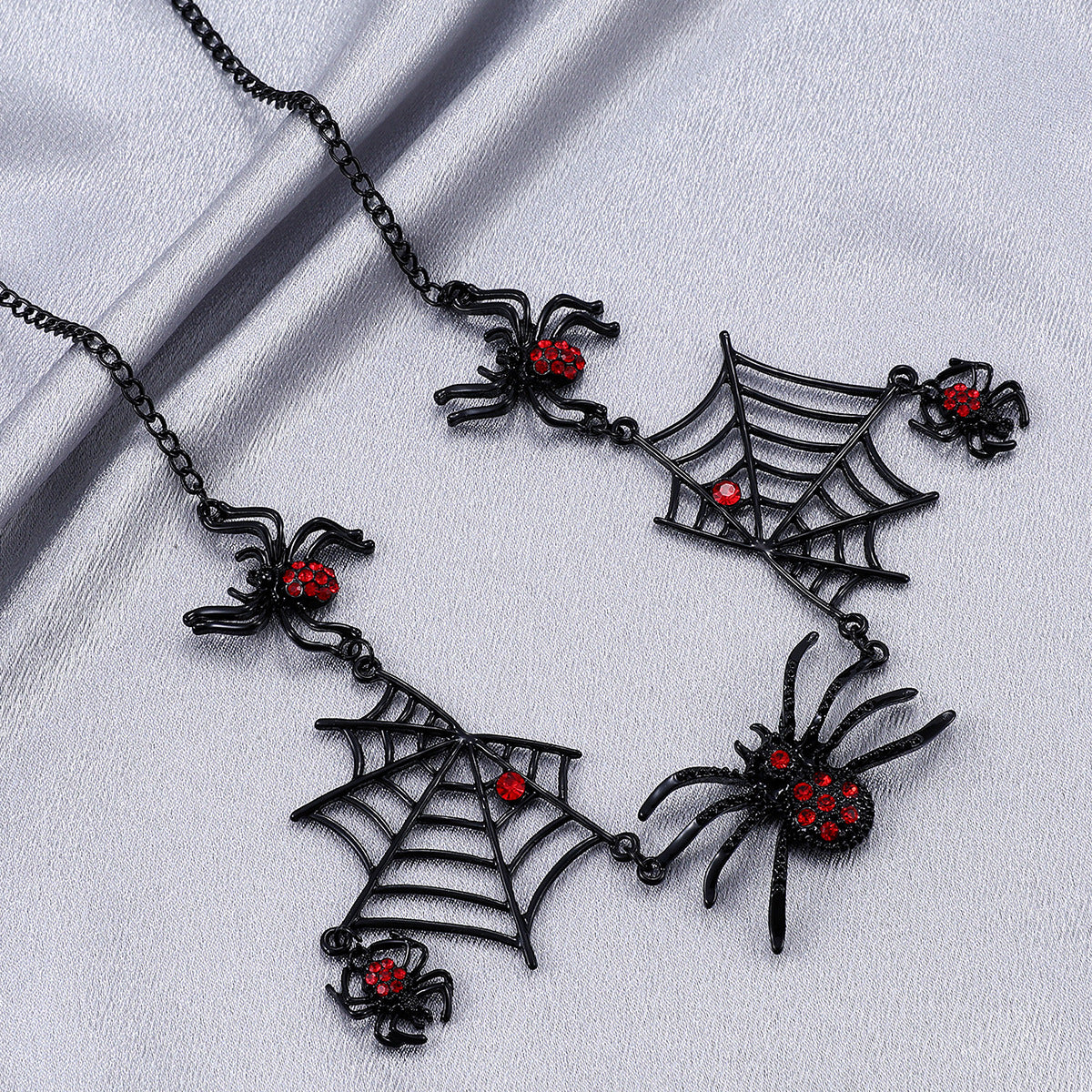 Collana con ciondolo ragnatela gotica vintage da donna, corta, in lega, con finitura placcata nera