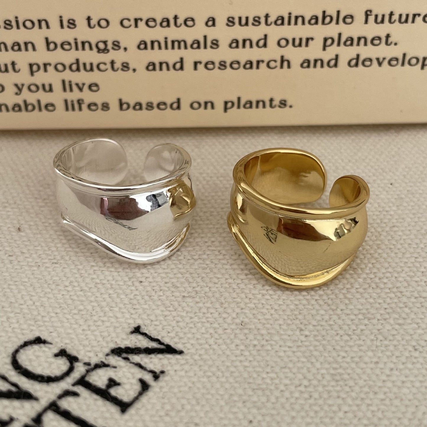 Minimalist Geometric Heart-Shaped 925 Sterling Silver Ring for Women with Irregular Wide Band