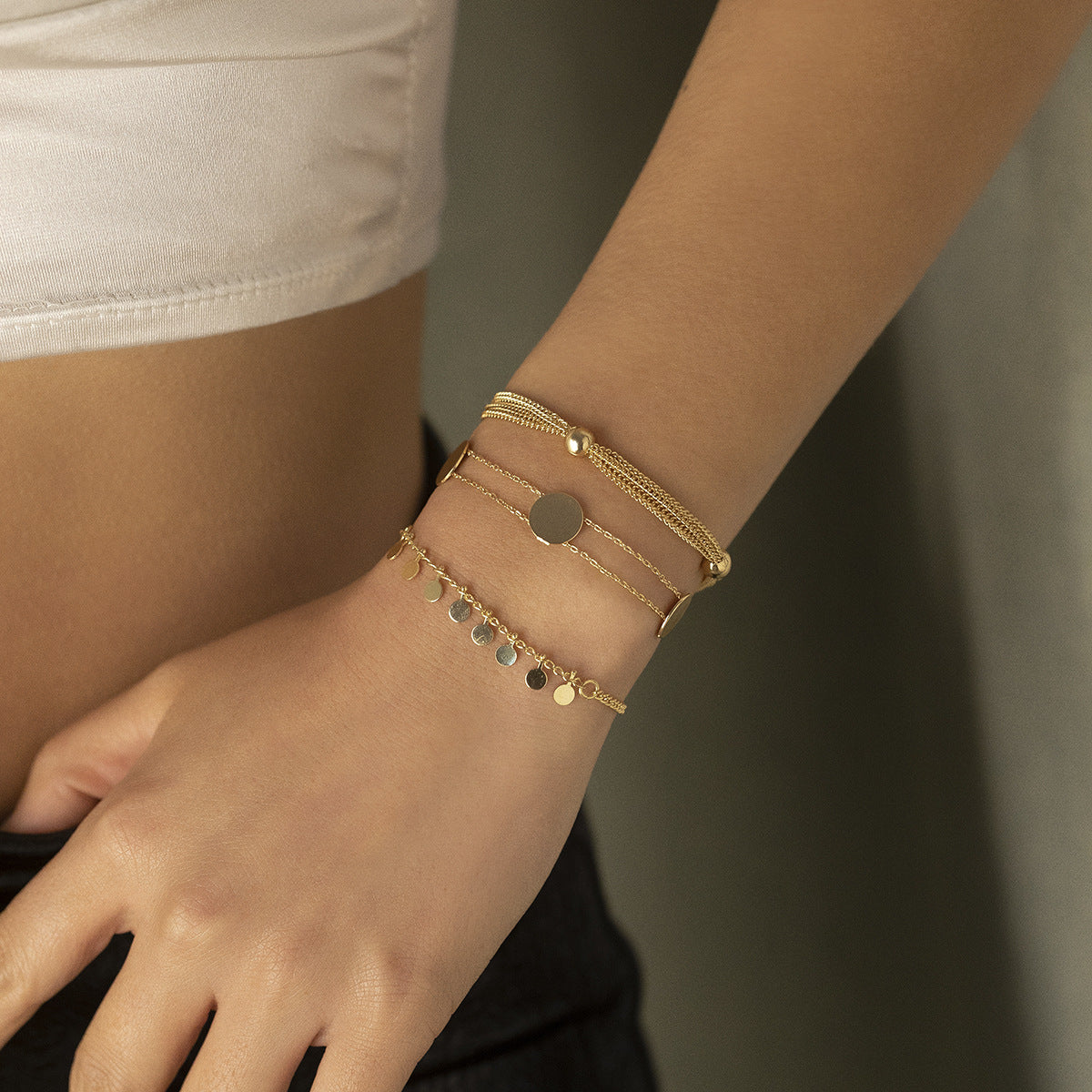 Set de pulseras geométricas vintage con borlas para mujer con cadenas de aleación y acabado chapado