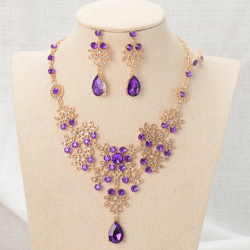 Parure di collana e orecchini lussuosa ed elegante con strass floreali placcati in lega, per donna, gioielli da sposa